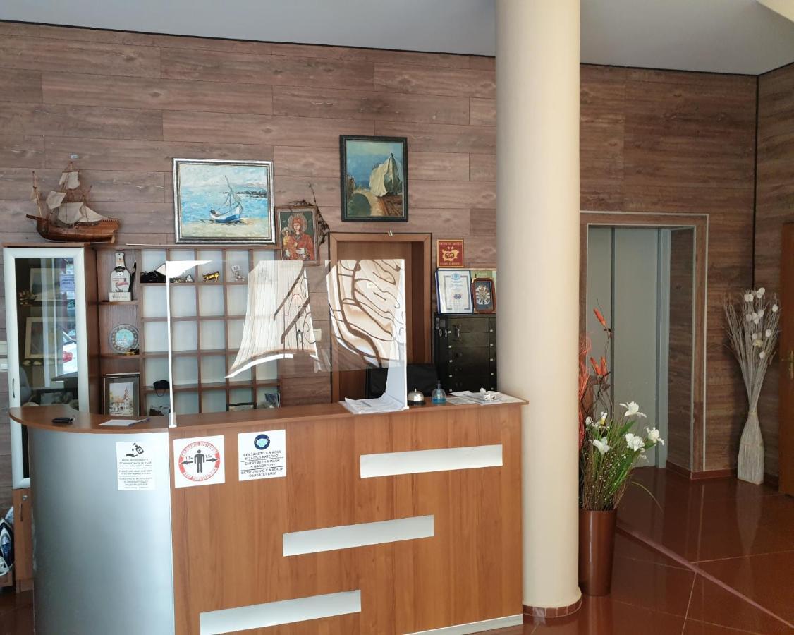 Family Hotel Diana Pomorie Exterior foto