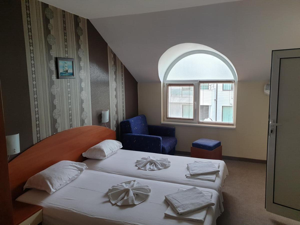 Family Hotel Diana Pomorie Exterior foto