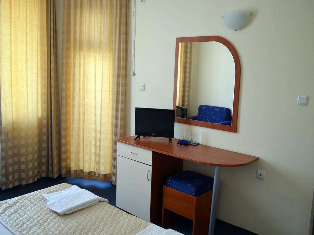 Family Hotel Diana Pomorie Exterior foto