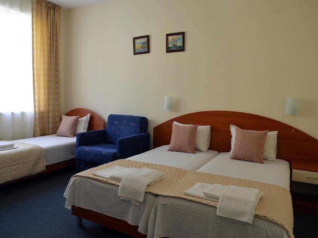 Family Hotel Diana Pomorie Exterior foto