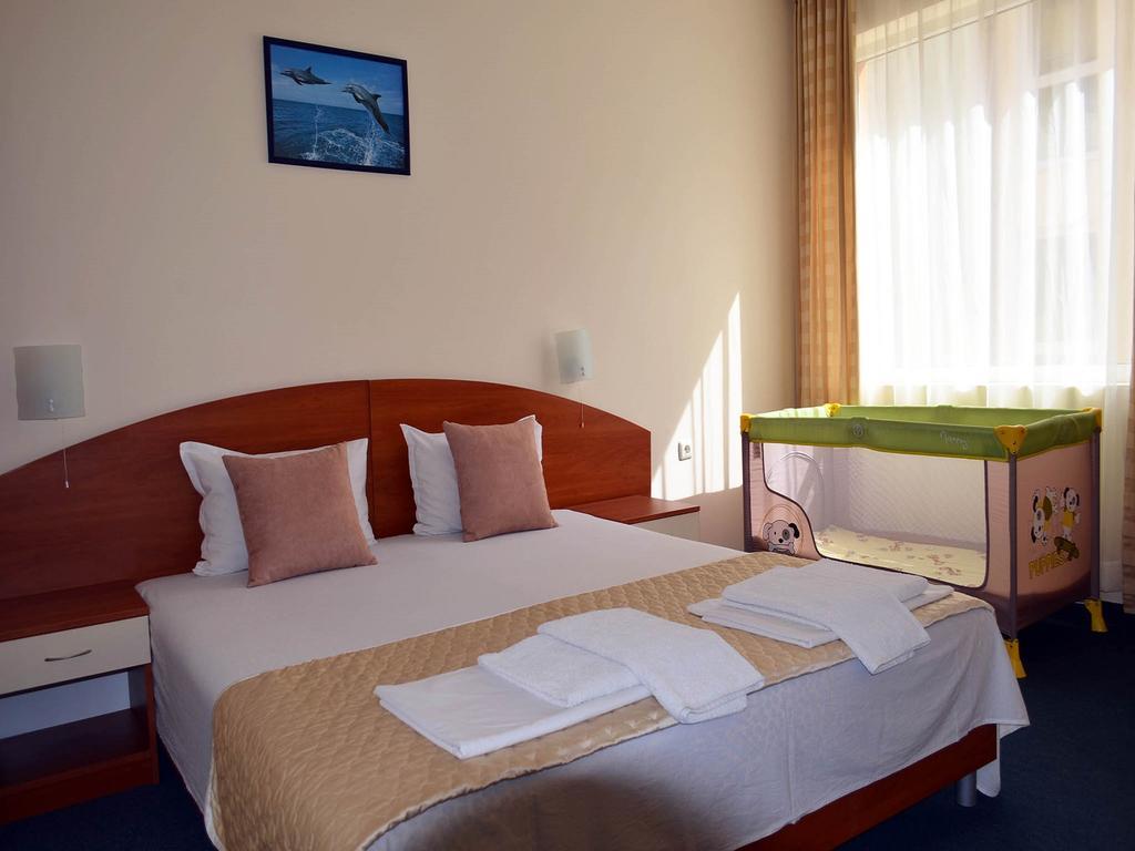Family Hotel Diana Pomorie Exterior foto