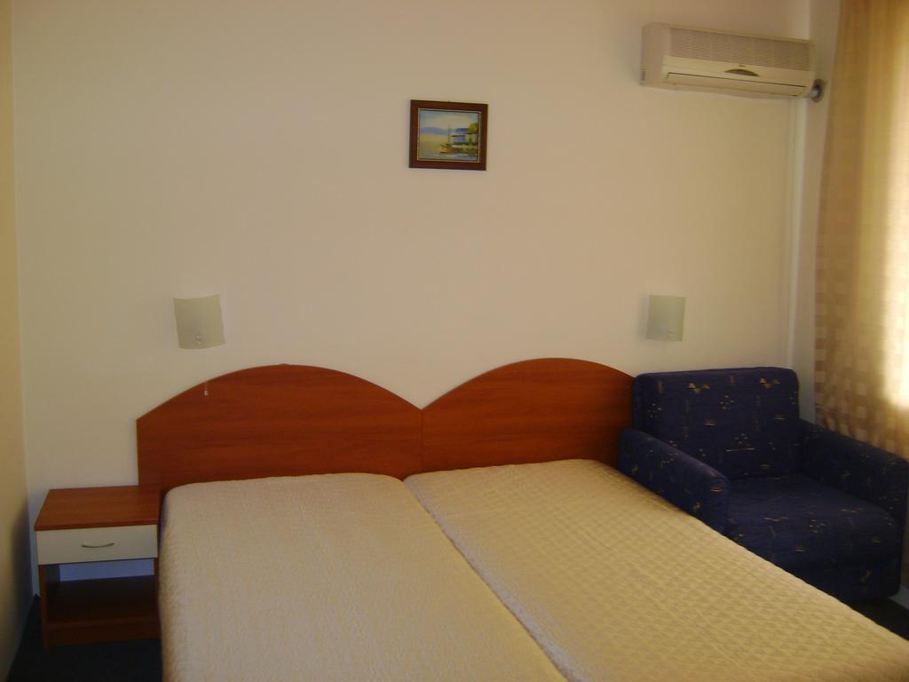 Family Hotel Diana Pomorie Exterior foto