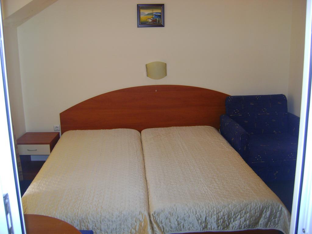 Family Hotel Diana Pomorie Exterior foto