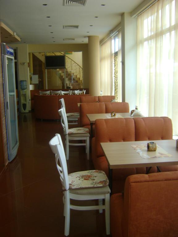 Family Hotel Diana Pomorie Exterior foto
