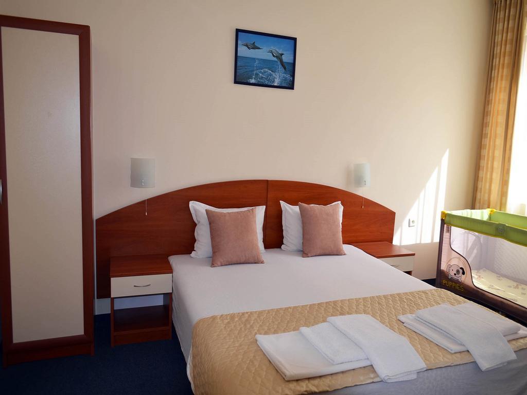 Family Hotel Diana Pomorie Exterior foto