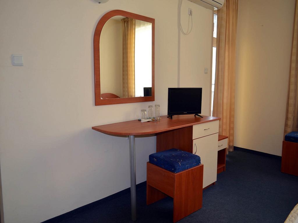 Family Hotel Diana Pomorie Exterior foto
