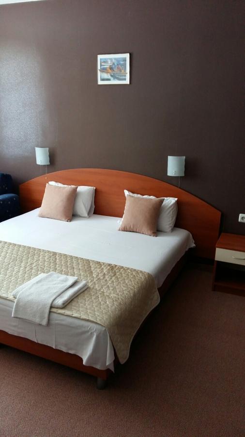 Family Hotel Diana Pomorie Exterior foto